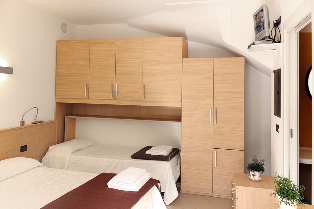 Nice Hotel Bibione Exterior photo