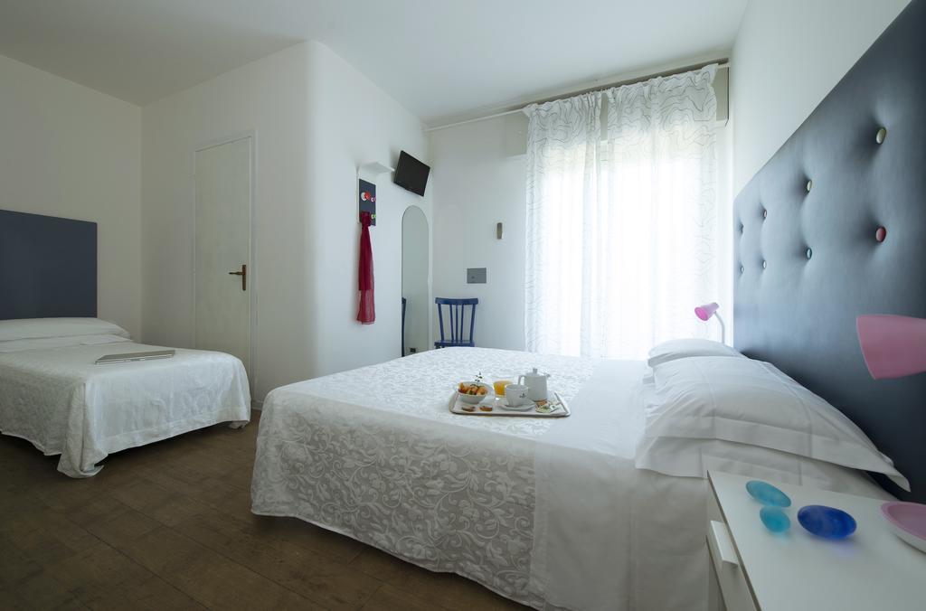 Nice Hotel Bibione Exterior photo