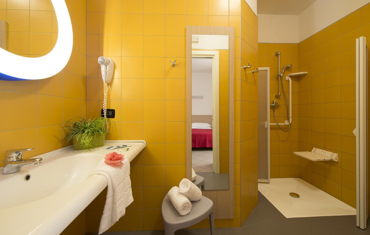 Nice Hotel Bibione Exterior photo