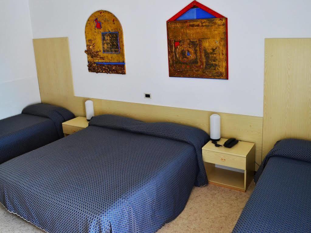 Nice Hotel Bibione Exterior photo